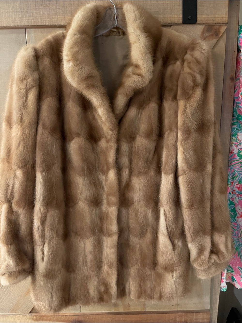Plush Short mink Fur Peacoat in Light Brown